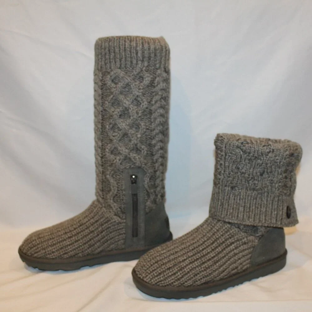 NIB UGG YOUTH GRAY KNIT SWEATER TALL WINTER FASHION BOOTS SZ 3 4‎